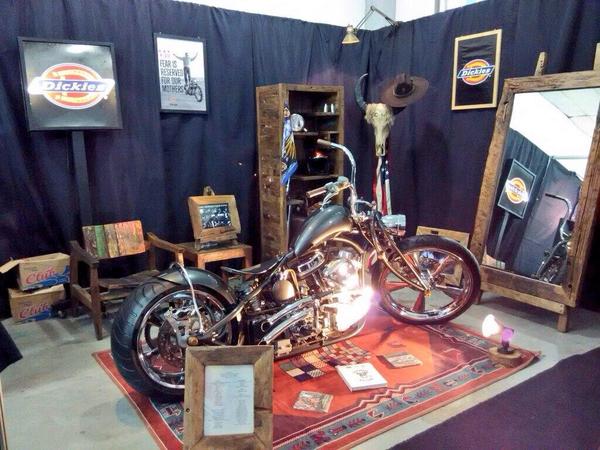 Ayo upload fotomu di booth <a href="/DICKIES_INDO/">DICKIES INDONESIA</a> <a href="/kustomfest/">KUSTOMFEST</a>,dapatkan kaos dan topi gratis buat 2 pemenang foto paling seru!