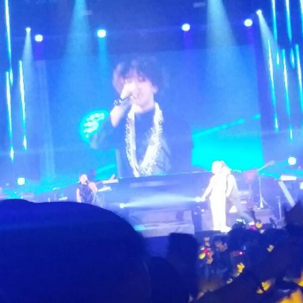 TeamBIGBANG's tweet photo. lovelyu0717's video #태양콘서트 #태양 #지드래곤 #권지용 #GD #gdragon #삐딱하게 #risecon #rise #141012 #콘스타... http://t.co/EA34eLhBEV http://t.co/667cJsN8Eb