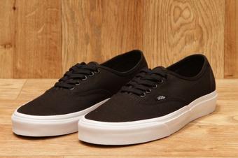 Vans authentic sales black mono