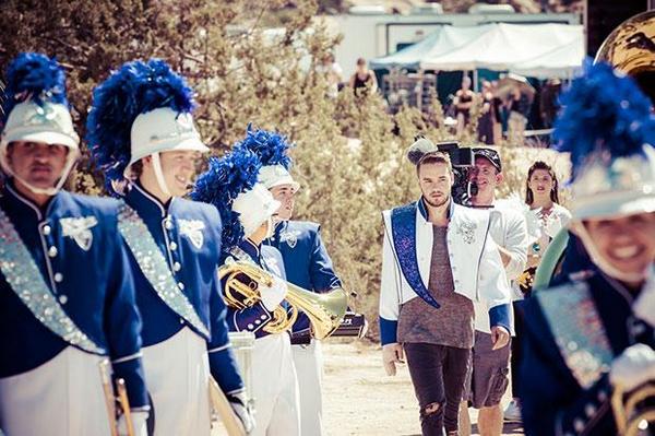 GehadJr's tweet image. YOU KNOW THE STEAL MY GIRL VIDEO IS GONNA SLAY WHEN YOU SEE THESE PICS 
#EMABiggestFans1D 
#StealMyGirlVideo