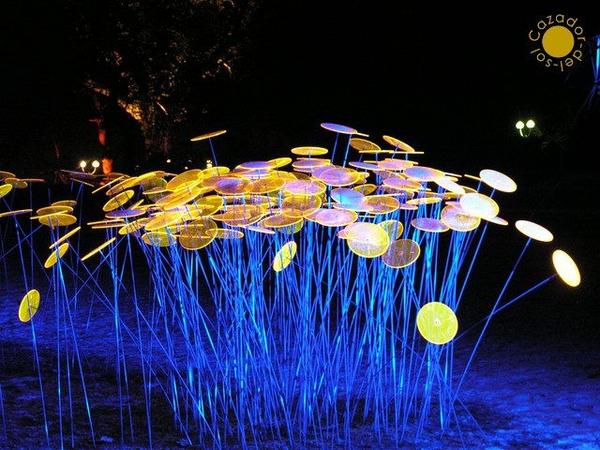 goplumber's tweet photo. Фестиваль света в Берлине "Berlin leuchtet". 2-19 октября http://t.co/7dmmvsHpbZ http://t.co/4n4koWubRA