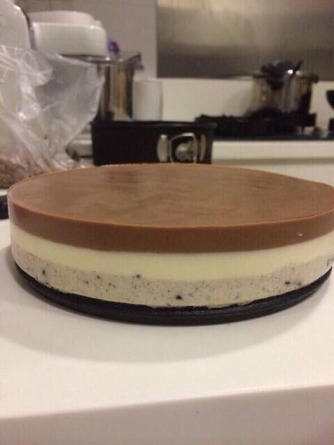NutellaEs's tweet photo. Tarta de Nutella y Oreo 😍😍😍 http://t.co/LKImc7bgR8
