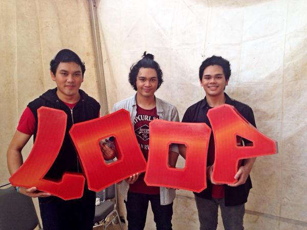 LOOP_ID's tweet photo. Thank you! :) “@loopmks: Tks @TheOvertunes n loopers makassar #loopkepo makassar #iloopmc @loopmks @loop_id http://t.co/Tw8pnx5rxb”