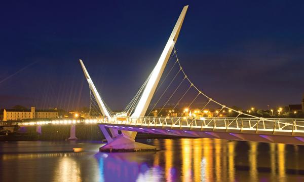 The peace Bridge in all its glory