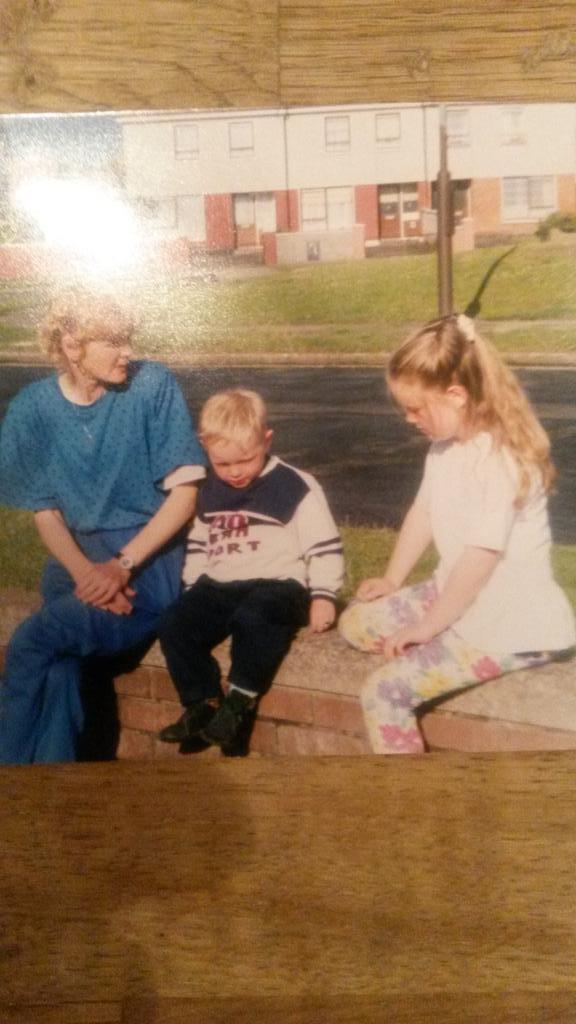 huntersyumimumi's tweet photo. @TysonTheKnight3 Happy Bday 2my fave baby bro! (Dont tell Tari;))Squishy hugs x #picsofpics #justhewayulikeit lol xxx http://t.co/ML7psw4dn6