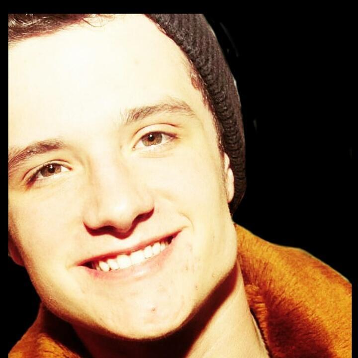 Happy birthday  Josh hutcherson   