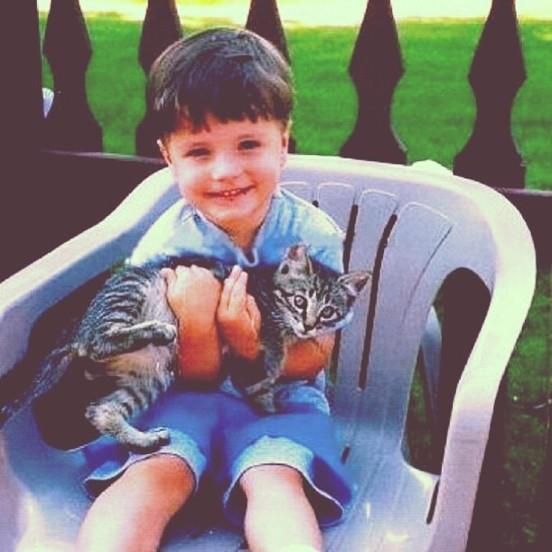 HAPPY birthday to JOSH HUTCHERSON! And may the odds be ever in his favor! 