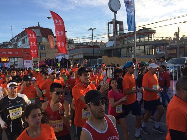 cotyreginato's tweet photo. Esta prueba contempla las distancias de 42, 21 y 10K, participan 7 mil atletas. Virginia Reginato #MARATONVIÑA http://t.co/BXcxGYbdrX