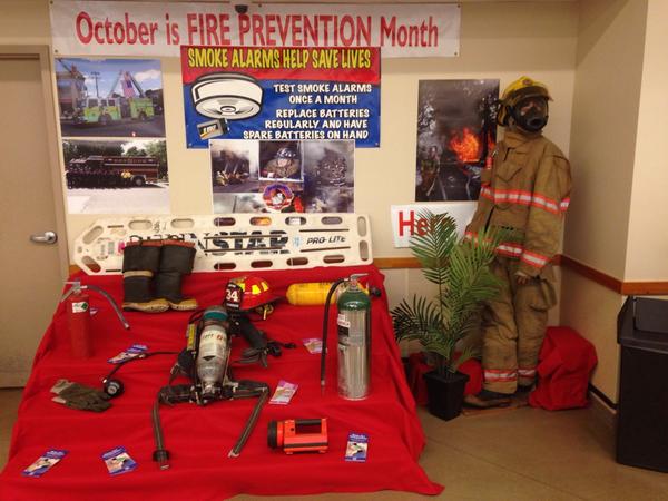 LlanerchFire's tweet photo. Be sure to check out our #FirePreventionMonth display @GiantFoodStores in #Havertown @NFPA http://t.co/ZA9BybopM4