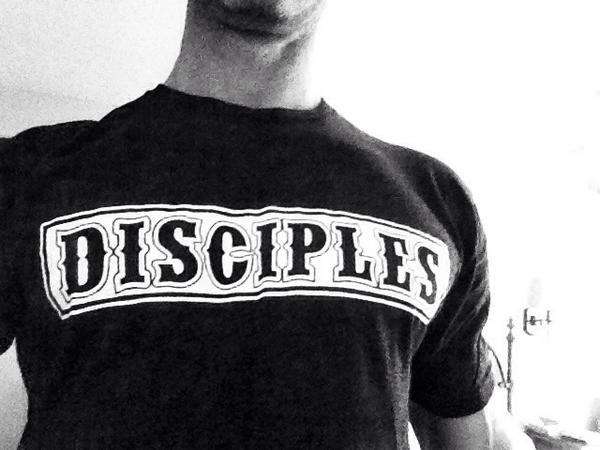 My CrossFit Disciples shirt seems appropriate for a little Sunday bro sesh. Open gym at noon. #cfhyperion