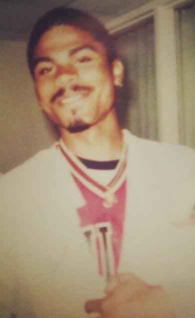 ThatBoyTrae's tweet photo. Grandpa, Pops then Me #GenesTooStrong πͺ http://t.co/bHypP4Qp3C
