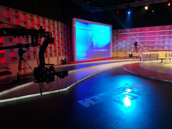 RTRSvijesti's tweet photo. #Izbornanoć #izbori2014
 #RTRSvijesti  #Pratitenas 
 http://t.co/balJciMATa
 #Uživo http://t.co/2BnFWh1Fwm http://t.co/kcH2pY1cED