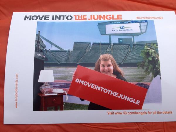 SnapBoothEvents's tweet image. Snappin' pics in the #JungleZone today with @FifthThird and @Bengals until kickoff! #moveintothejungle