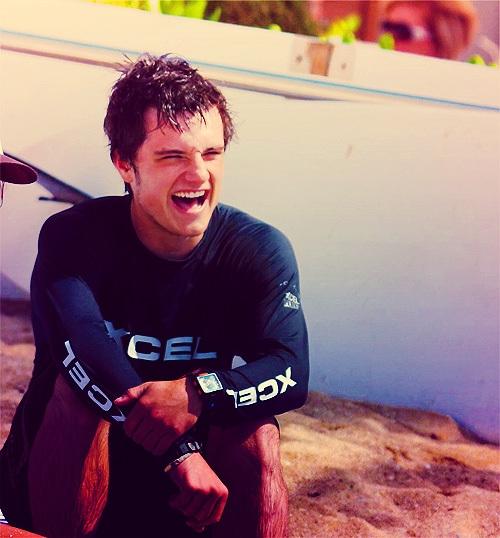 Happy Birthday Josh Hutcherson, you absolute gem 
