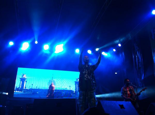 roiradio's tweet image. Pesan dari surga, neeeeh. @CUPUMANIKband @kickfest #LoopKickfest2014