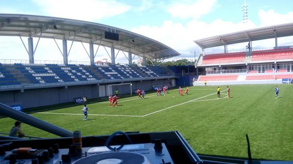 DGEventos's tweet photo. Se vive el fútbol con @liga_diez @cableondasports #cuartosdefinal http://t.co/Y0dXDWPktz