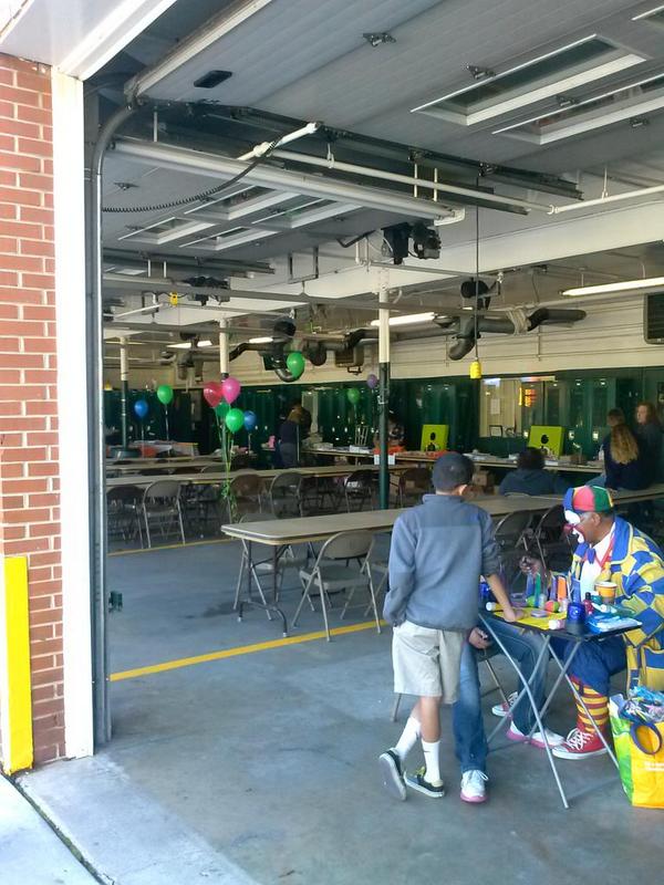 RidingBackwards's tweet image. Oprn House @Branchvillefire