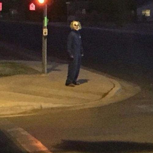 namreG on Twitter: "In Wasco, California, people are dressing up ...