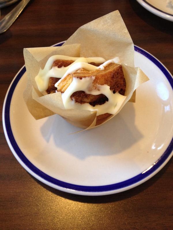 fluffoffjenny's tweet photo. Living the life of an old person. Throwback to when I went to bob Evans everyday! #bejelly http://t.co/koHeI7fKTk