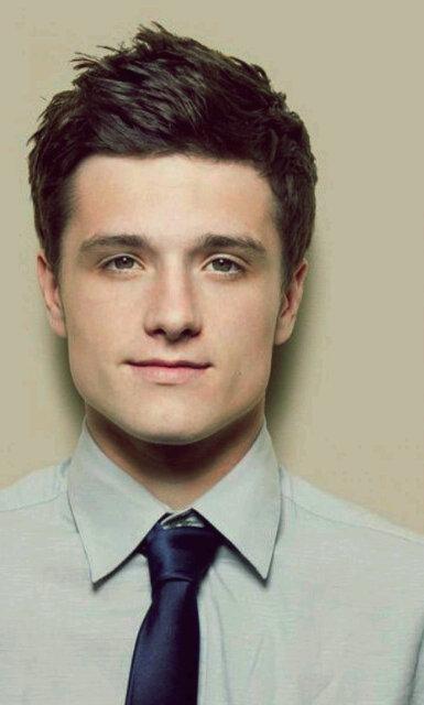 HAPPY BIRTHDAY Wishing Josh Hutcherson a very HAPPY BIRTHDAY!!!!  