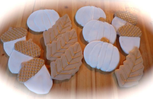PamsCookies's tweet photo. #happythanksgiving  everyone! #cookies for #dessert 
#abbotsford http://t.co/P9vtC13flw