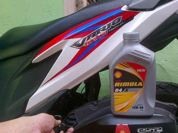 irsanichaan's tweet image. Aliran sesat! Jangan ditiru! Hahaaay!!! #HDEO #oil #flushing