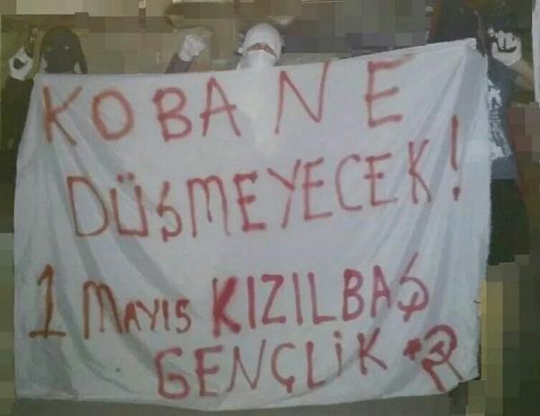 Kızılbaşlar Silahlanıyor, Kobaneyi Selamlıyor. Alevi Halkını Evlatları Savunacak.
1 Mayıs Mahallesi Kızılbaş Gençliği