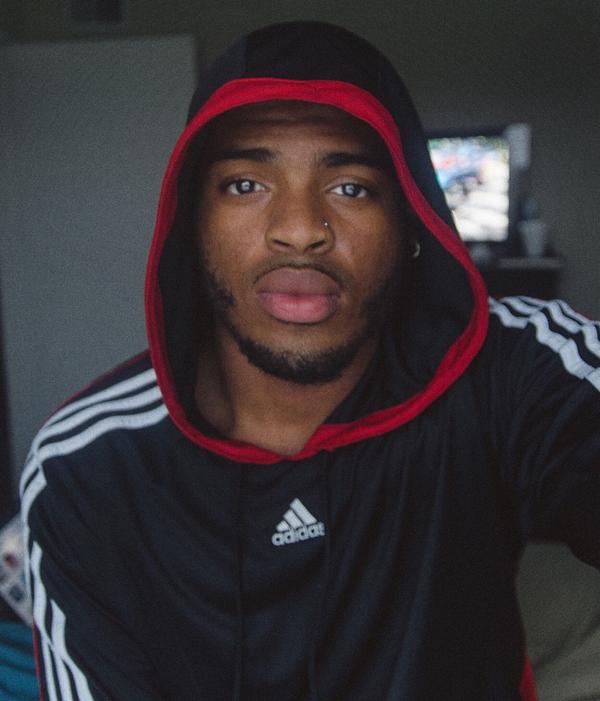 Bokeh____'s tweet image. Her favorite photographer. 

Her #MCM on a Sunday.