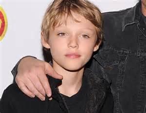 THIS GUYS BIRHTDAY IS ON THE 13th... HAPPY BIRTHDAY TO Mingus Lucien Reedus 