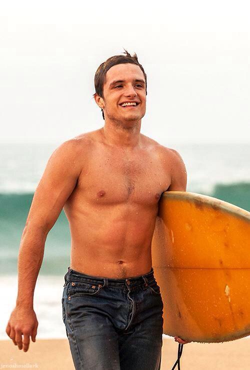 Happy Birthday Josh Hutcherson 