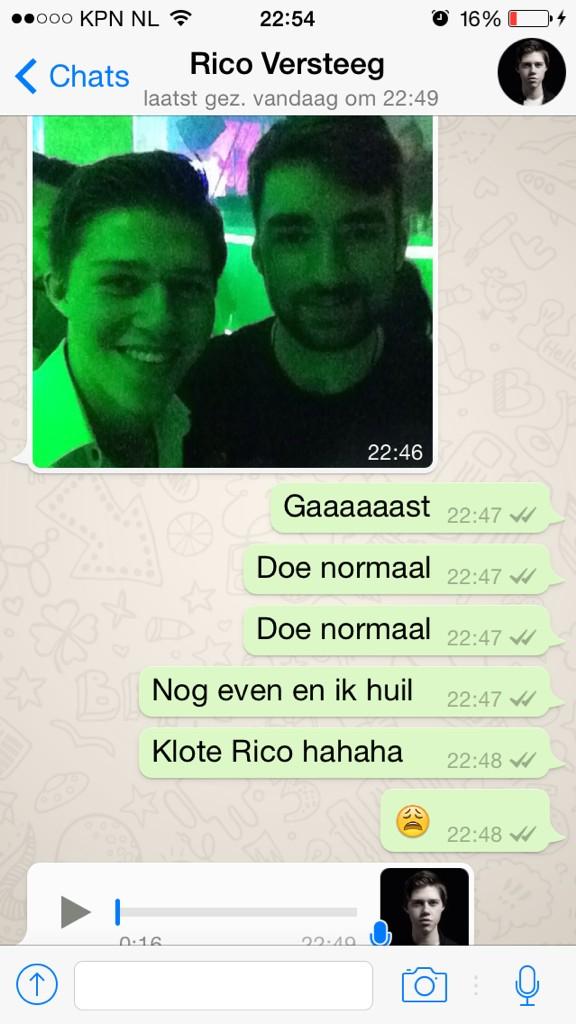 veraax_x's tweet photo. Van die vrienden die je jaloers maken met hun perfect leven.. Ik huil van jaloezie @OliverHeldens @MrRico_ http://t.co/uKd9cfX135