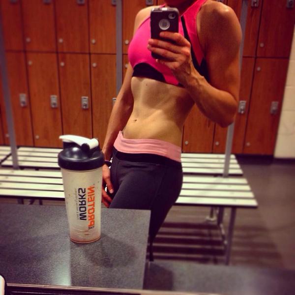 CristiListy's tweet image. @LeanMachineGym |||checked your website, time to order some clothes to cover my body 💪😝 #WoManOrMachine