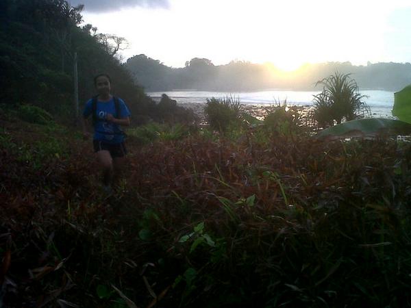 Edelweis_cilik's tweet photo. Run in 0mdpl,.. :) http://t.co/jkGnQCA20z