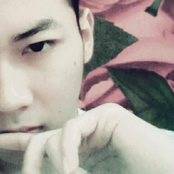 HalidDamawan's tweet photo. Look at me carefully http://t.co/9yKmn67LQc