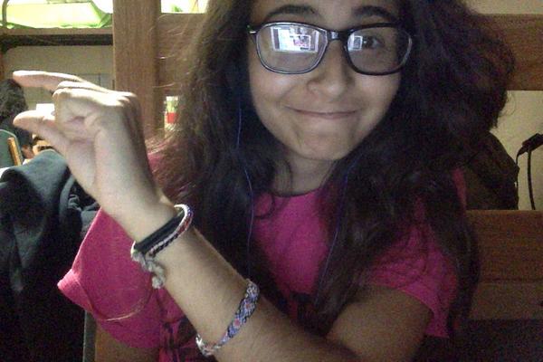 ST3PH000's tweet image. you all about her and she all about hers #doinghomework