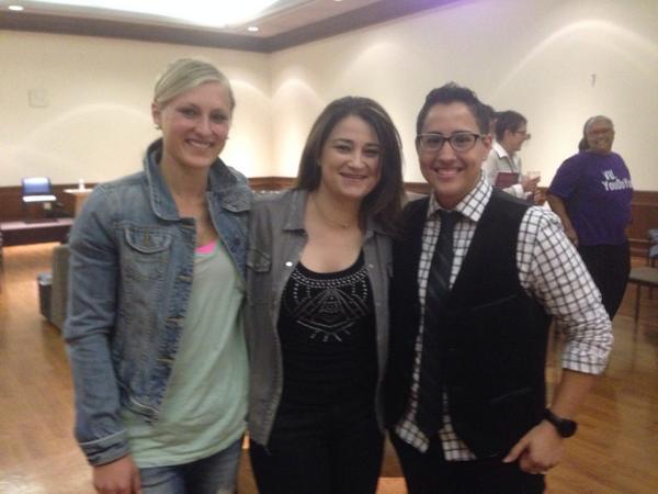 VDS_GABLE's tweet photo. .@Mt_Smith34 and Robles with @jennifer_knapp @VUDivinity what an awesome night! http://t.co/EKUGNCgjHM