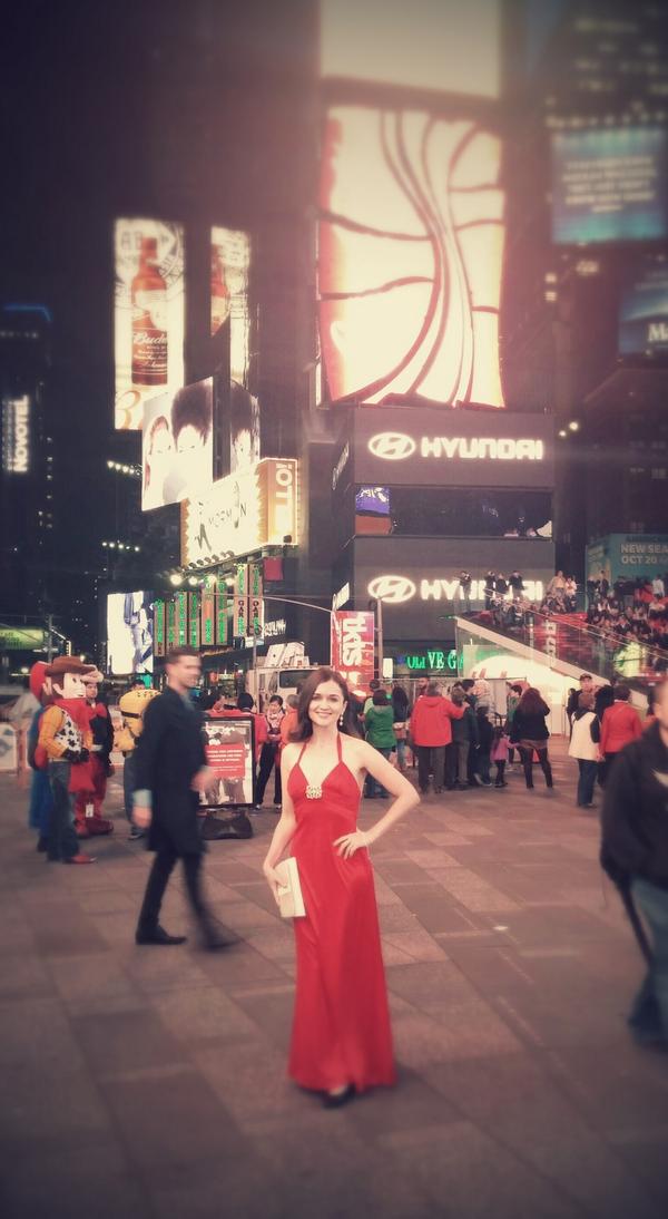 carriesheffield's tweet photo. @FNC_Ladies_Rule even more fun was afterwards! #timessquarebaby #times_square #AFTERPARTY http://t.co/7s4umAHkUO