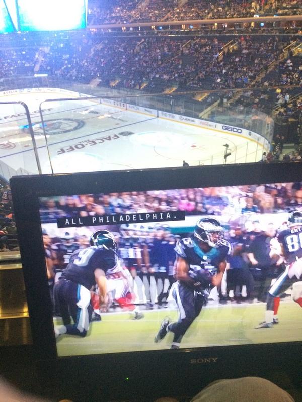 KingsWardrobe's tweet photo. Found something better to watch http://t.co/Dw31T0wrIS