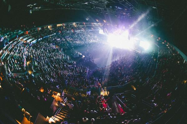 Hillsong_Movie's tweet photo. Shine your light and let the whole world see. #HillsongMovie #LetHopeRise http://t.co/W73QgPBcgg