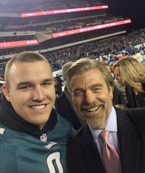 howardeskin tweet picture