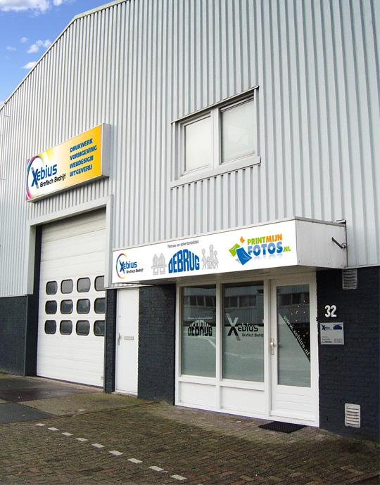 Weindose.de ist Teil der Xebius Digital Printing in Hendrik-Ido-Ambacht, in den Niederländen. @XebiusGB