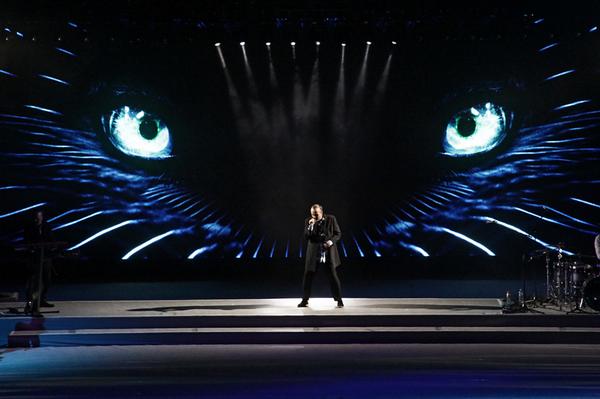 MagnosMusica's tweet photo. #MiguelBosé en concierto #Mexico 
#ProducimosConPasión! http://t.co/bqAkKgZGk7