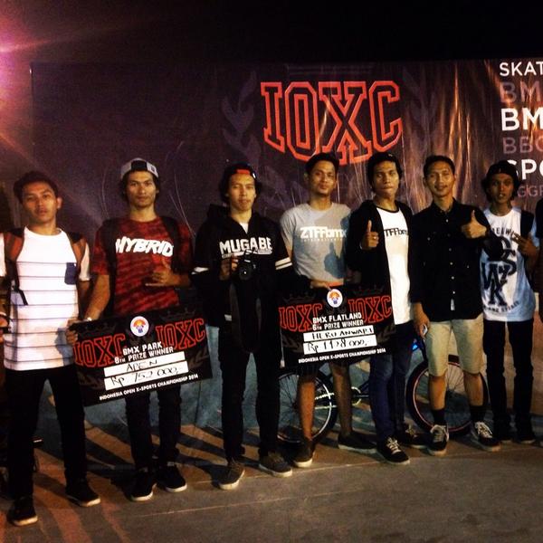 #ztffbmx team geting podium thanks  <a href="/IOXC_Games/">IOXC</a> <a href="/KotaSerang/">KotaSerang.Com</a>