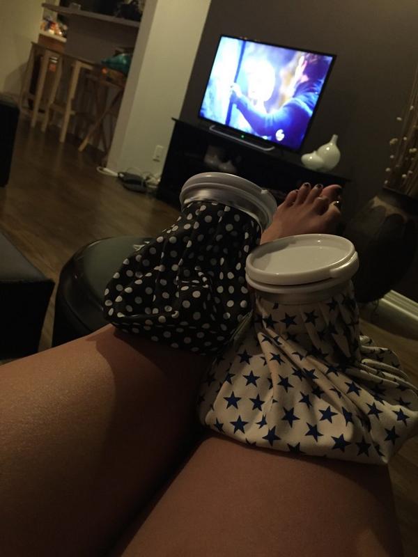 hapa_girl02's tweet image. Icing these hurting knees #iloveice