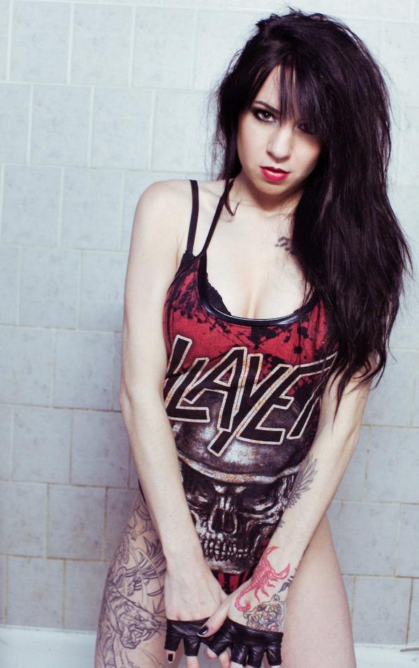 #HeavyMetalBabes tweet media