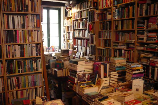 RT <a href="/elbuscon1/">Librería El Buscón</a>:RT <a href="/CervantesMHC/">CervantesMHC 💙</a>: El hallazgo afortunado de un buen libro puede cambiar el destino de un alma. Prévost