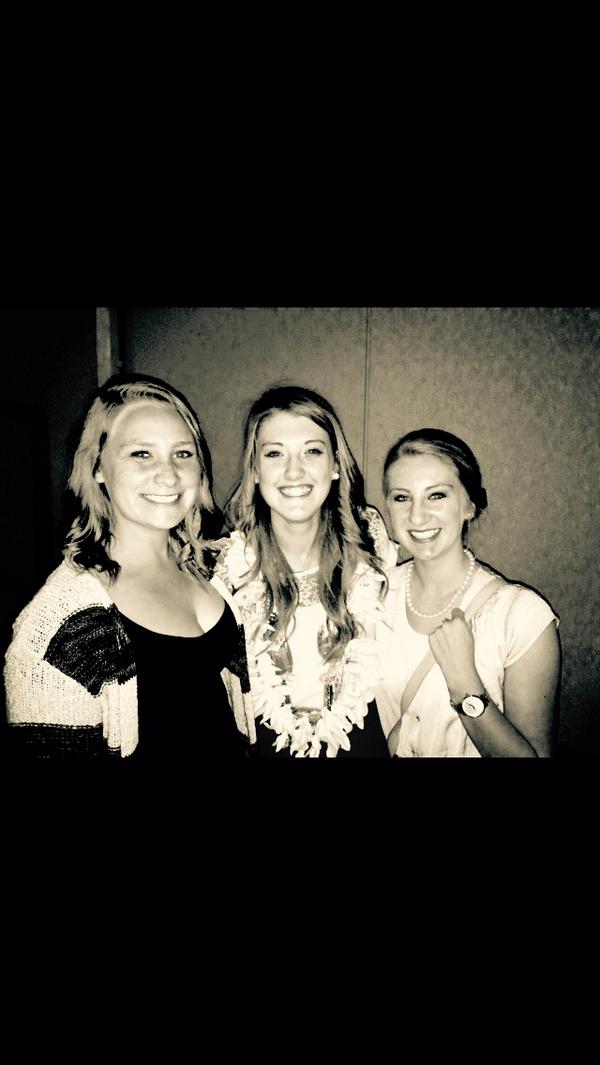 alysawinter's tweet photo. Sister Bauer is such an awesome missionary!! She's going home soon, and we'll definitely miss her!! @kasaundrawebb http://t.co/DWPkbR42Lx