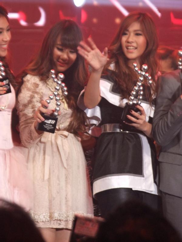 ppaiizaxxiii's tweet photo. #งานดอง #งานคู่นี้ต้องมา #AF11Final @Hunsaluk_way @Nam_AF11 #น้ำเวย์ #เวย์น้ำ http://t.co/515ev4llBq