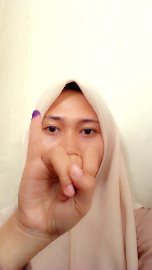 kikifaiza's tweet photo. 100% tolak pilkada tidak langsung! Yuu mari.. #WeStillWantToVote http://t.co/qjvksoNs8F