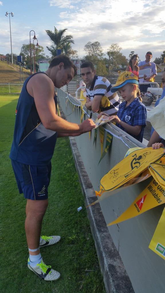wallabies's tweet photo. The #Wallabies spend some time  with the fans after their open training session. #AUSvNZL http://t.co/CjSNcCMxMZ
